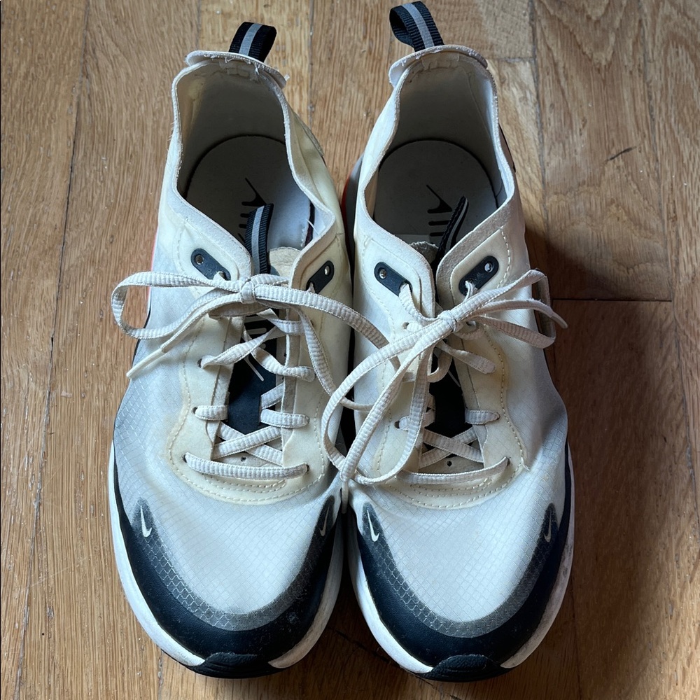 Nike Air Max Women's Cream and Black Athletic Shoes